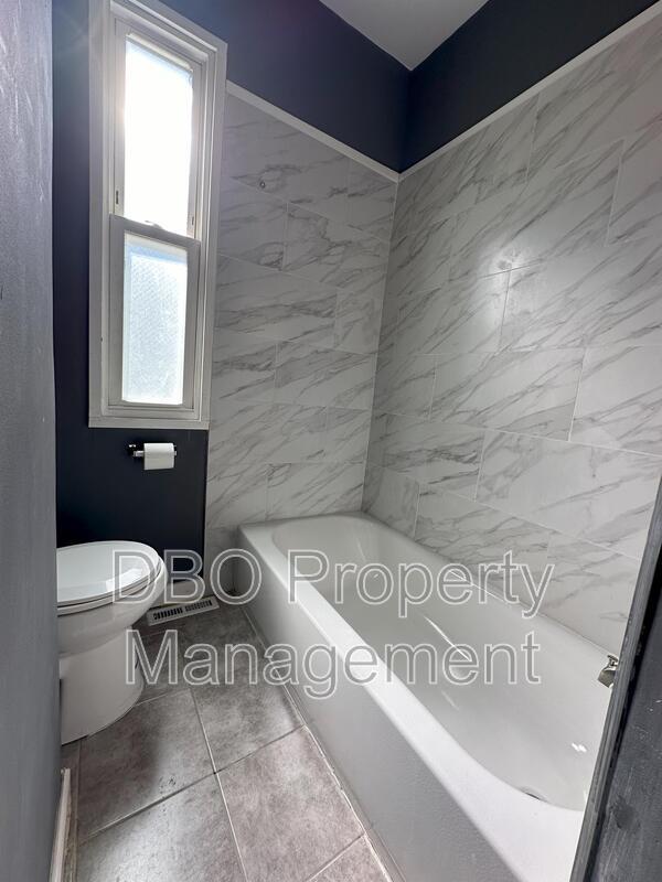 Foto del edificio - 128 Dove St