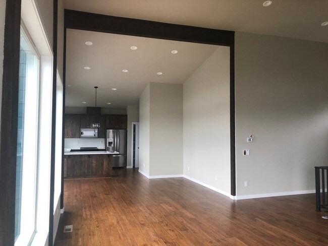 Foto del edificio - 699 N 2nd St