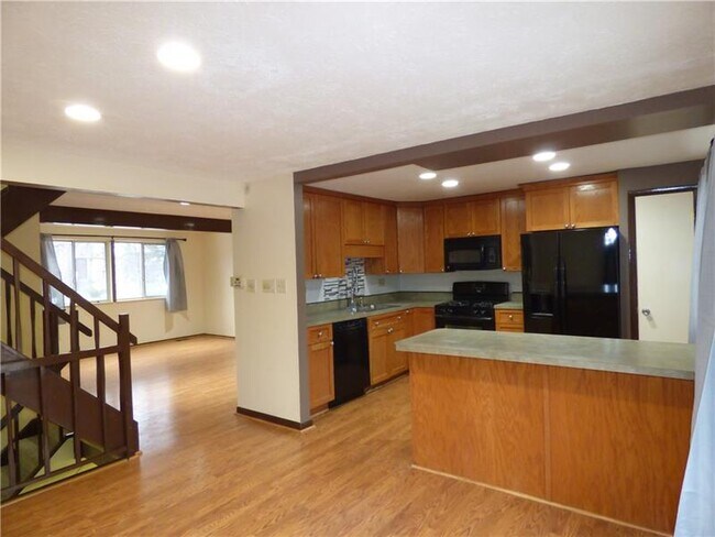 Foto del edificio - 794 Wheatland Cir