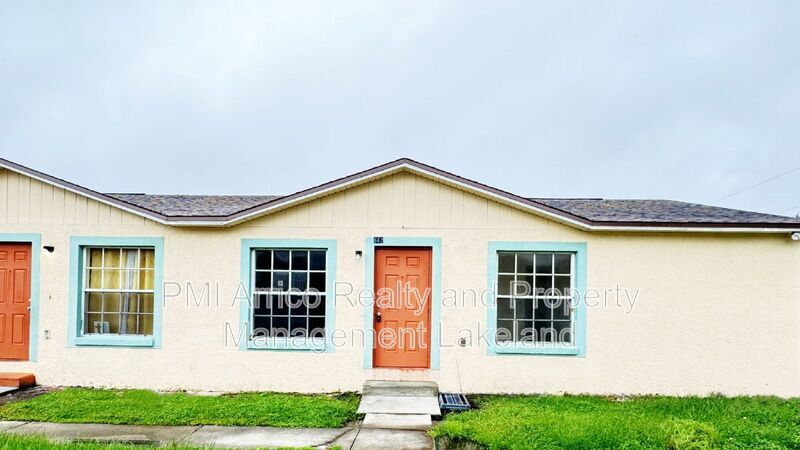 Foto principal - 842 Fox Lake Dr