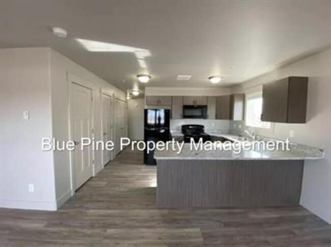 Building Photo - 5850 Freedom Rd