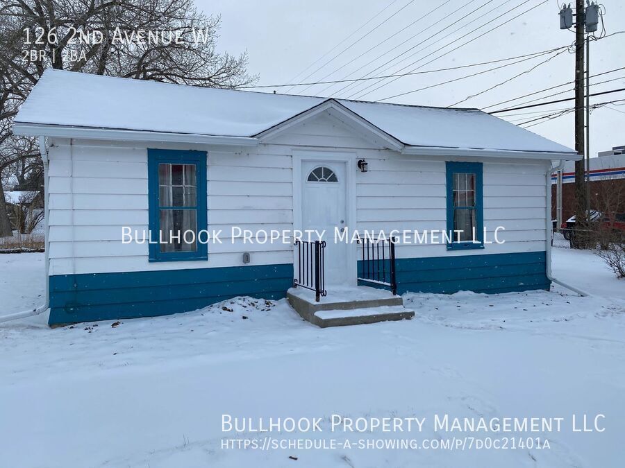 Primary Photo - 126 2nd Ave W