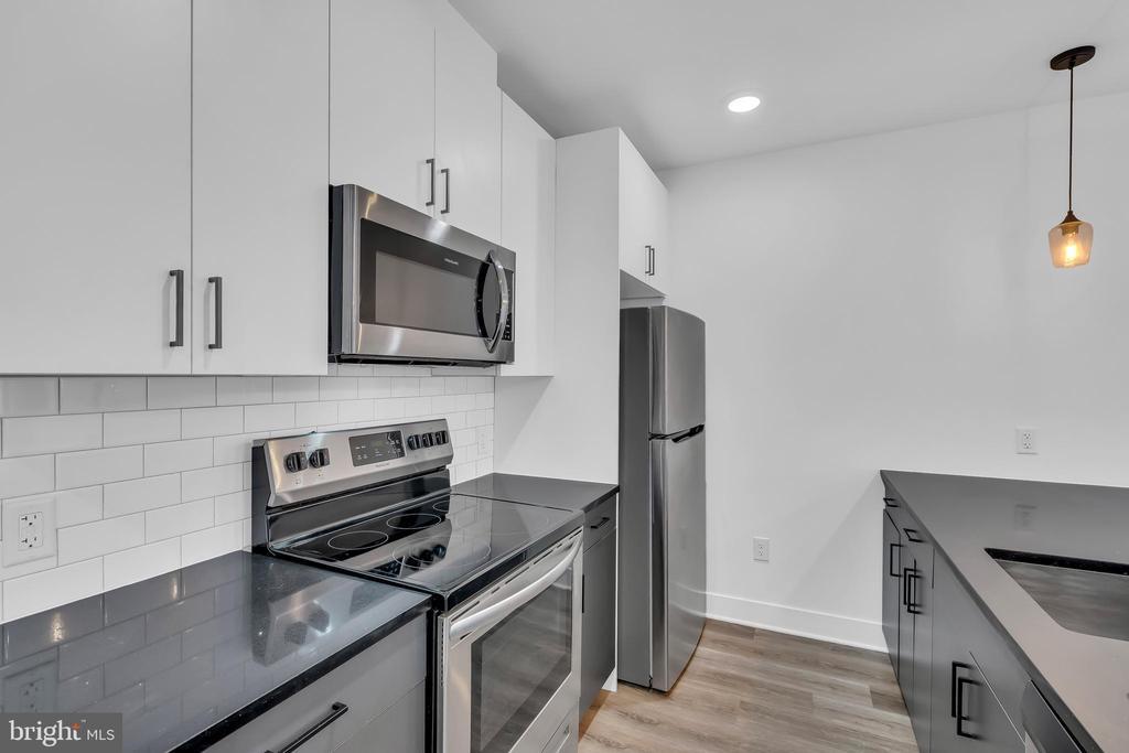 Foto principal - 330 Cecil B. Moore Ave