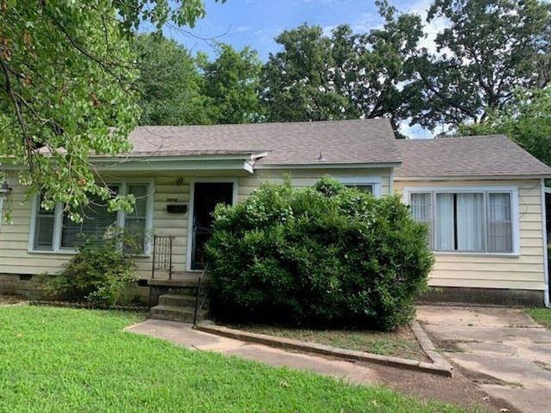 Primary Photo - Renovated Single Family Home in Park Hill