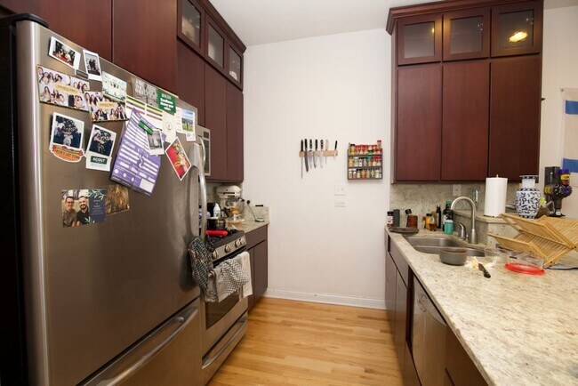 Foto del edificio - 530-1530 W Huron St