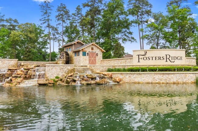Foto del edificio - 9838 Laurel Lake Dr