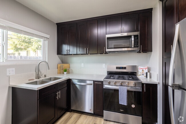 Interior Photo - Ladera Townhouse Interior Photo - Ladera Townhouse