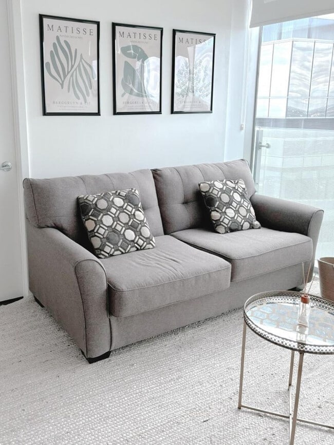 Building Photo - 25 Grand Trunk Crescent