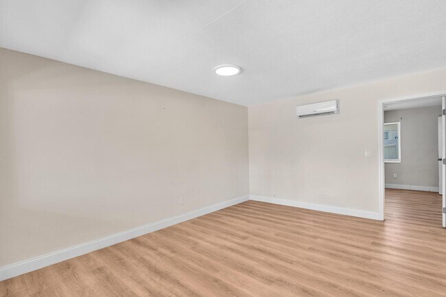 Foto del edificio - 800 Moffett St