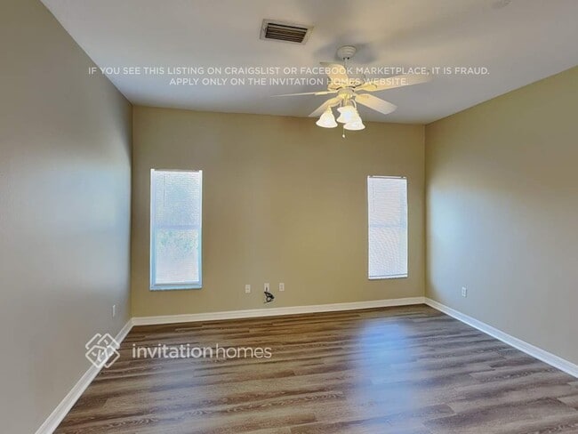 Building Photo - 3115 Victoria Dr