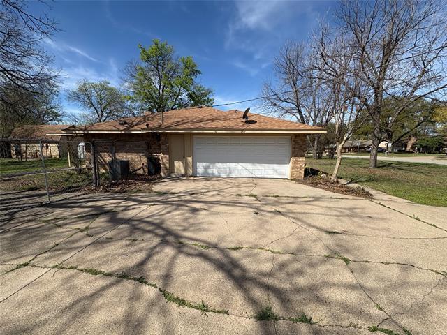 Foto del edificio - 8111 Llano Ave