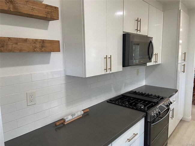 Building Photo - 4434 W 64th St