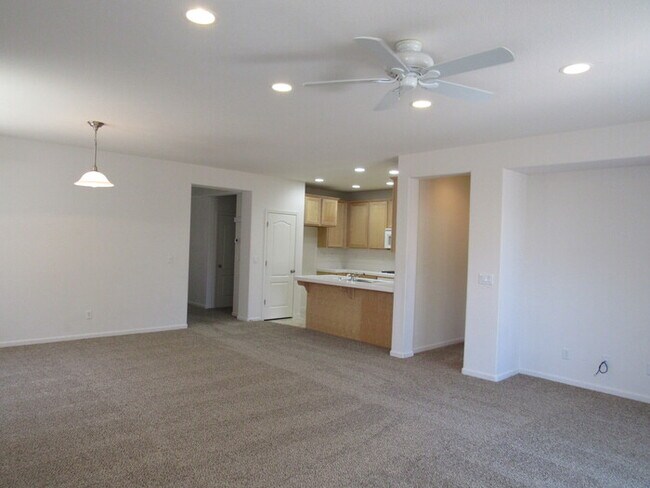 Building Photo - 535 Luciana Drive