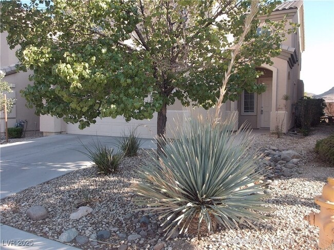 Building Photo - 6211 Sugartree Ave