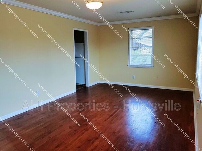 Building Photo - 187 Ruby Dr