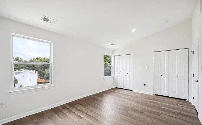 Foto del edificio - 10611 Campus Way S