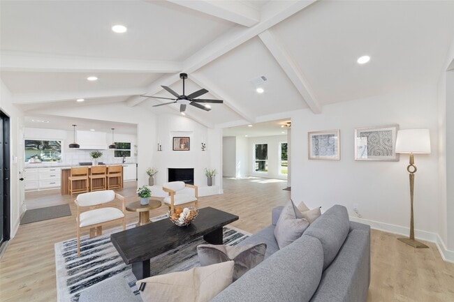 Foto del edificio - 9902 Hornpipe Ln