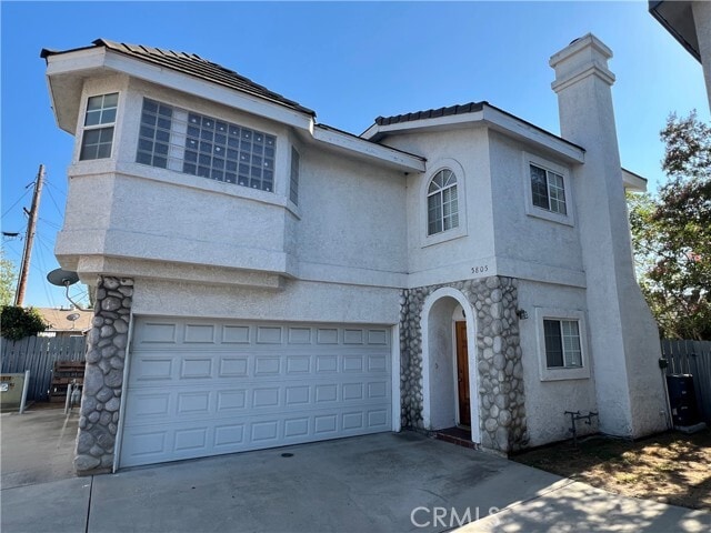 Foto principal - 5805 Encinita Ave