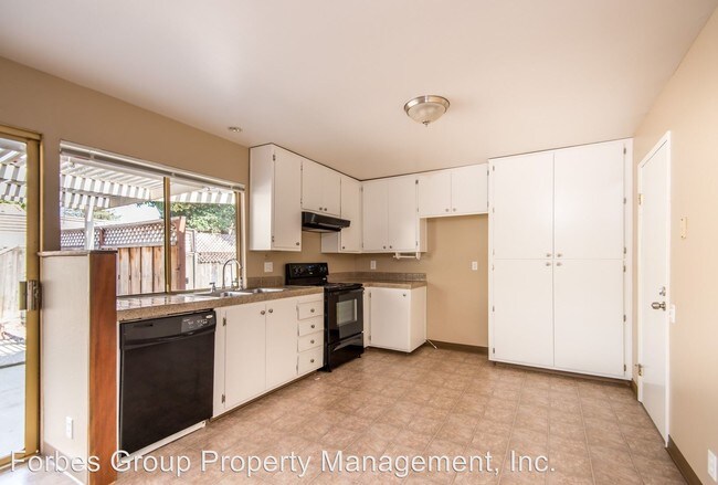 Building Photo - 4 br, 2 bath House - 4839 Rue Bordeaux