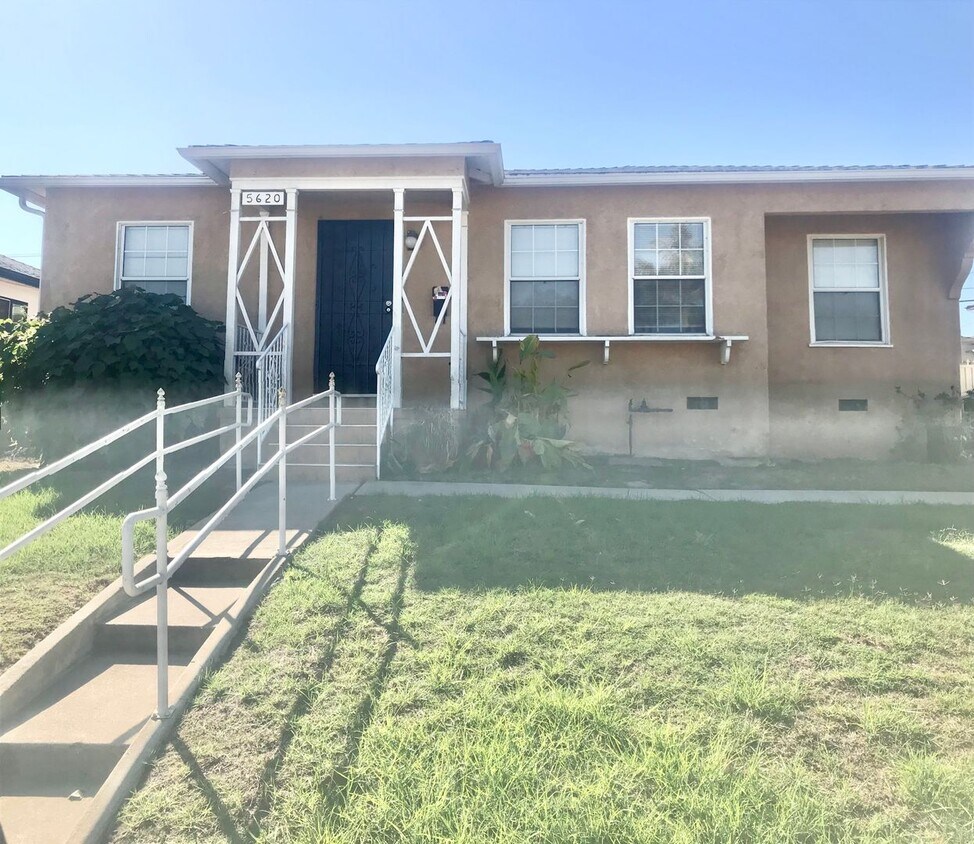5620 Spokane St, Los Angeles, CA 90016 House Rental in Los Angeles