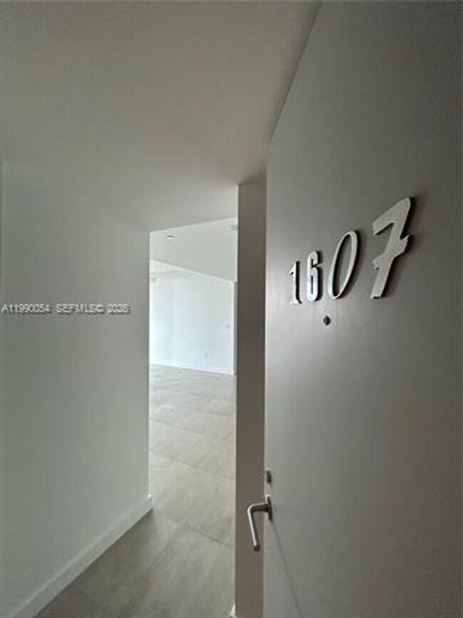 Photo - 1300 S Miami Ave Apartment