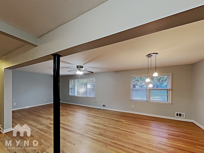 Foto del edificio - 1081 McCalla St NE