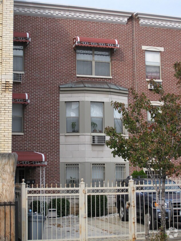99 Macdougal St, Brooklyn, NY 11233 Apartments in Brooklyn, NY