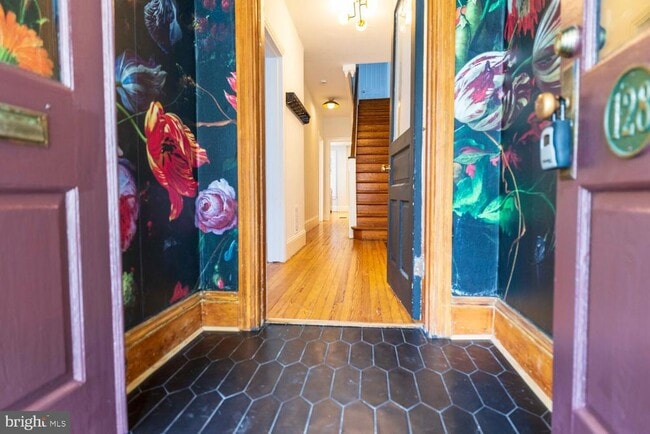 Building Photo - 128 W Mt Pleasant Ave