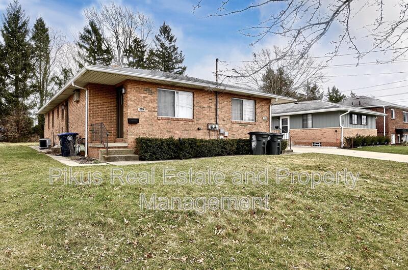 Foto principal - 593 Baldwin Rd