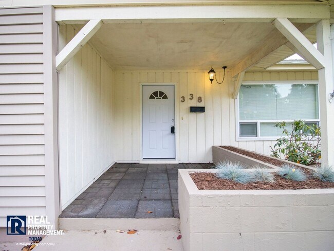 Building Photo - Charming 2 Bedroom In Fircrest!