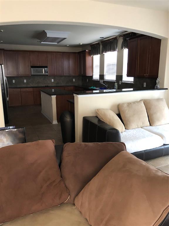 Foto del edificio - 2309 Shingle Ln