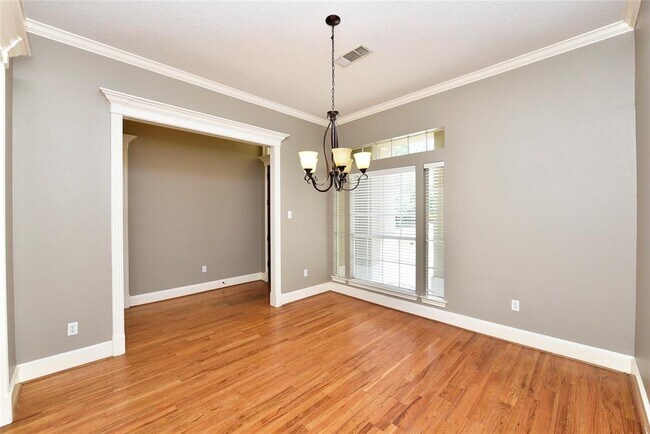 Building Photo - 5830 Hornwood Dr