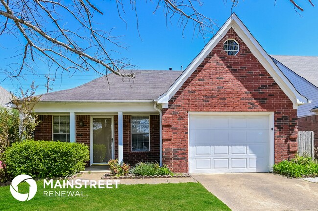 Building Photo - 8188 Clubview Dr