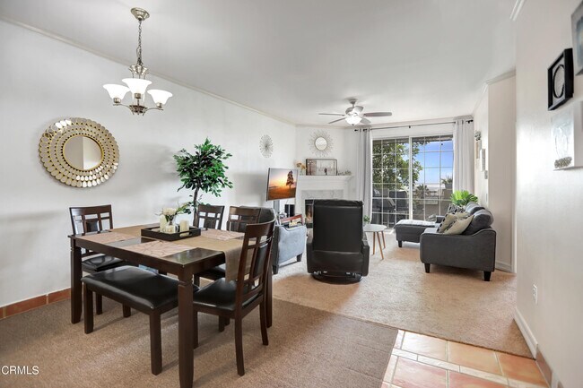 Building Photo - 2913 Antonio Dr