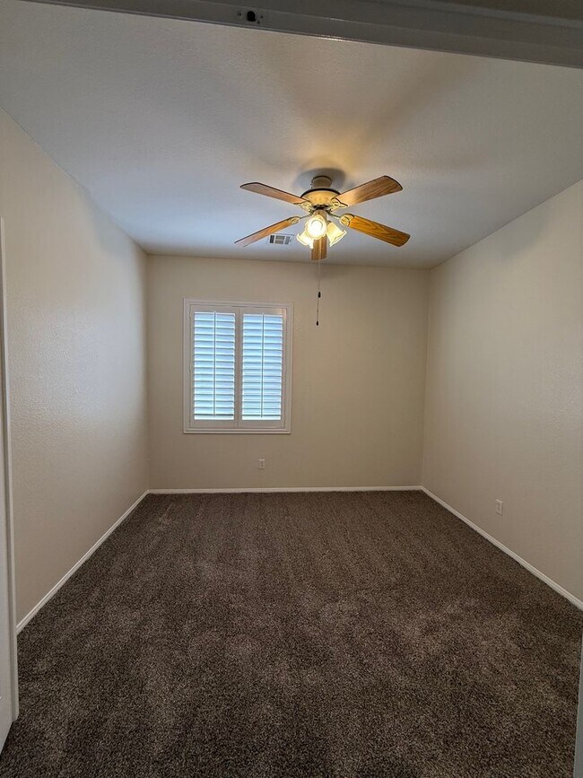 Foto del edificio - Gated Northshore Community Single Story Three Bedroom plus Den