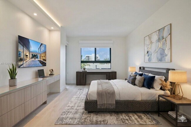 Building Photo - 151 Crandon Blvd