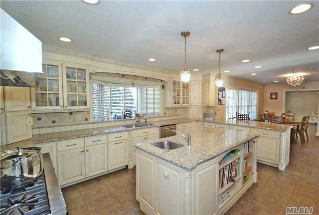 Building Photo - 16 Hilltop Dr E