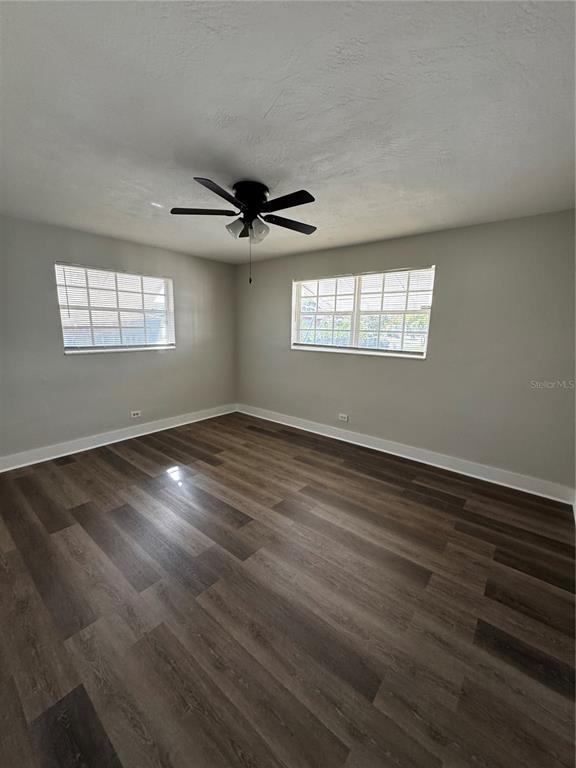 Foto del edificio - 701 N 72nd Terrace