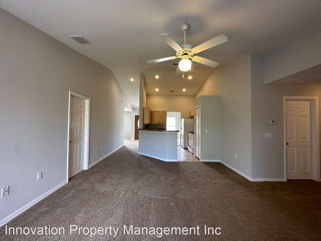 Building Photo - 3 br, 2 bath House - 721 Robin Court