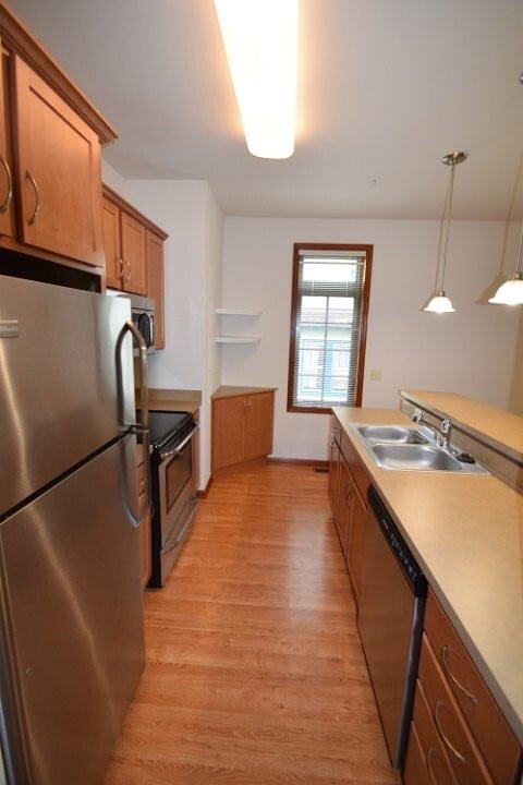 Building Photo - 2224 Regent St