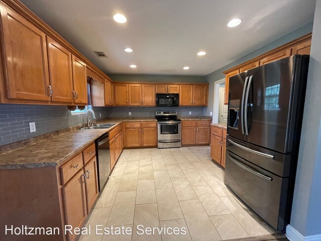 Building Photo - 3 br, 2 bath House - 190 NE Madison Avenue