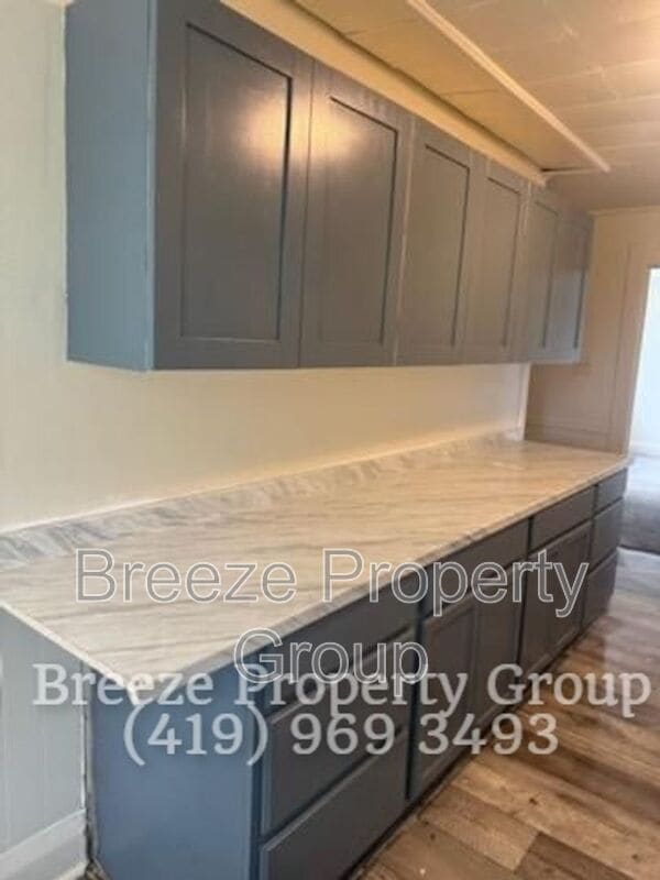 Building Photo - 228 Langdon St