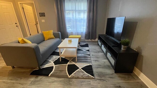 Foto del edificio - 629 Dory Ln