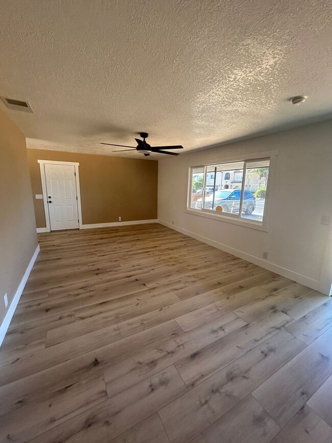 Building Photo - NEW, NEW NEW in Hanford