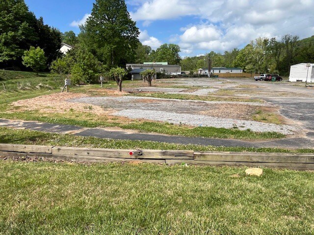 Foto del edificio - 103 Old Jims Branch Rd