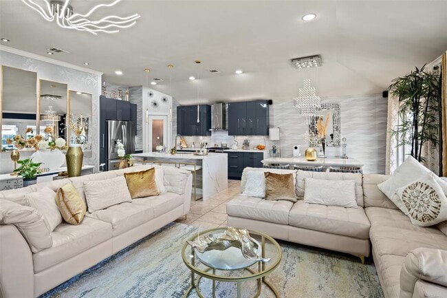 Building Photo - 355 Evening Star