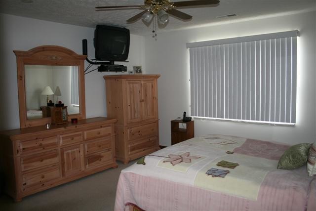 Master Bedroom - 6738 Bayside Dr