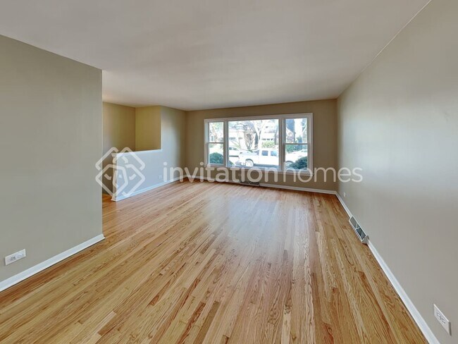 Foto del edificio - 5740 N Moody Ave