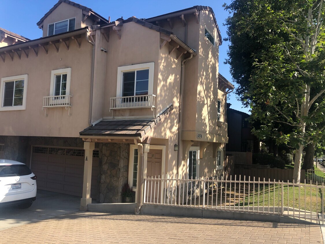 5276 Colodny Dr Unit A, Agoura Hills, CA 91301 Condo for Rent in