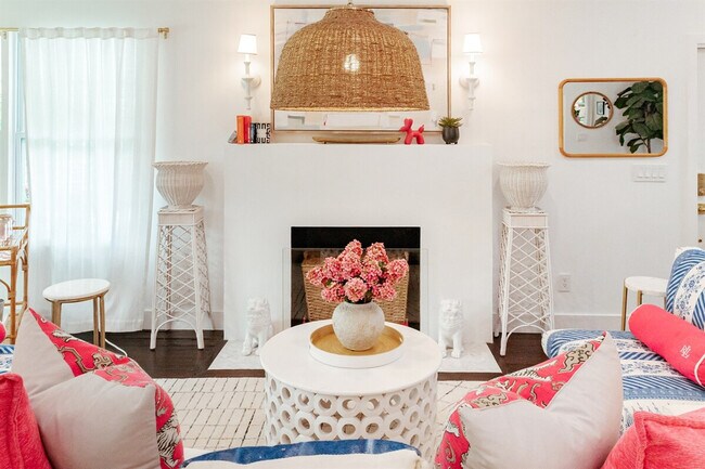 Building Photo - 610 38th St